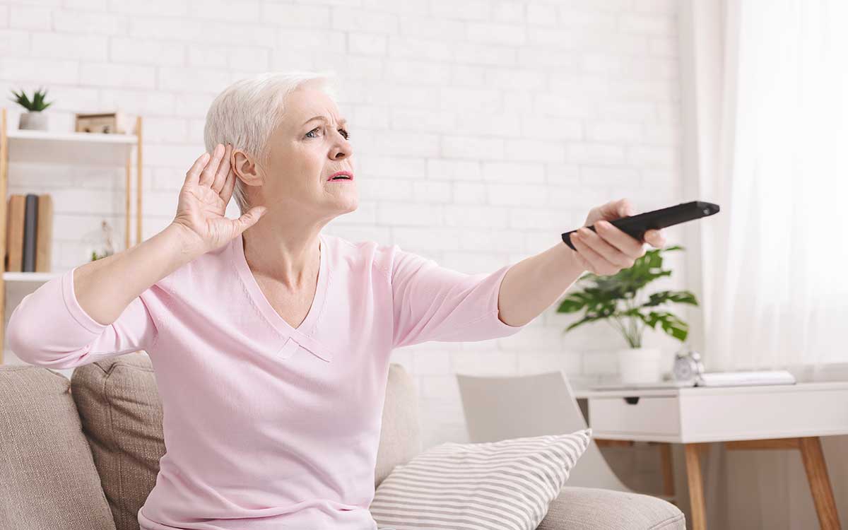 Woman-Struggling-to-Hear